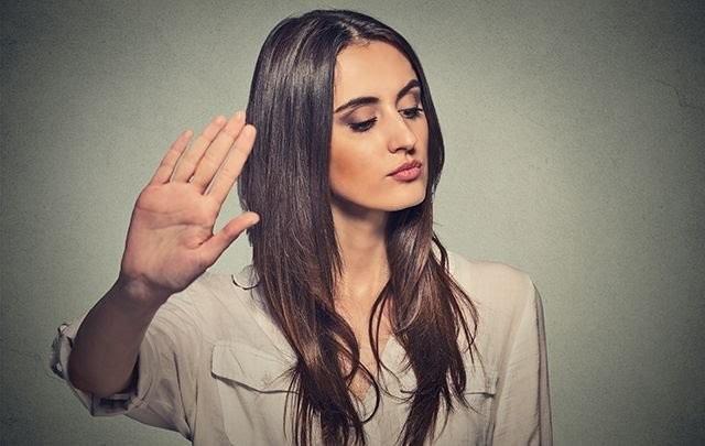 Do most guys see an attractive woman and automatically assume she's stuck up?
