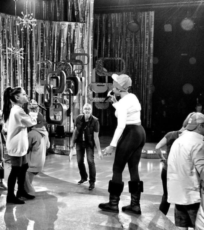 Is Ariana Grande really only 153cm/5ft?