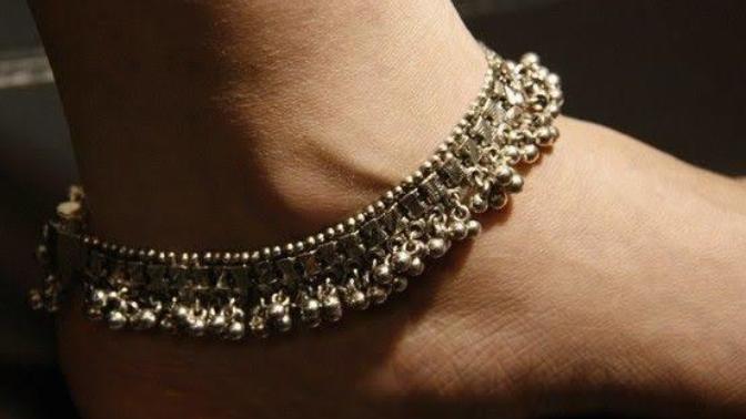 Do you like jewelry that makes sounds when you move?