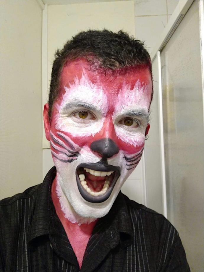 I painted myself like a cat ๐?