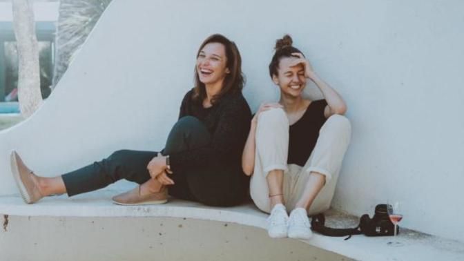 Does true friendship without jealousy, competition, backstabbing, and using exist?