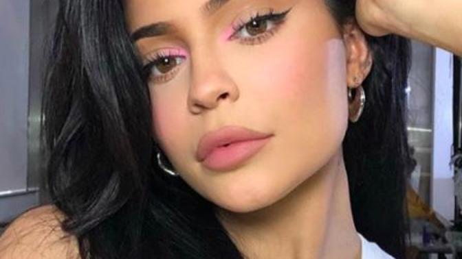 Is it true women wear makeup for men?