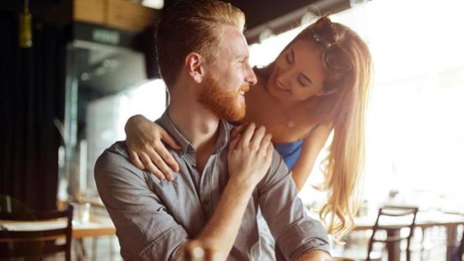 Is it true that many (not all, but many) women like a man to have some sort of facial hair?