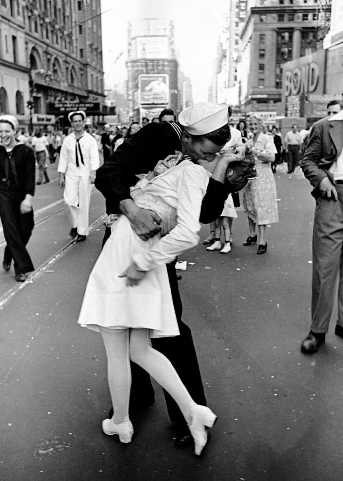 What makes a good kisser?