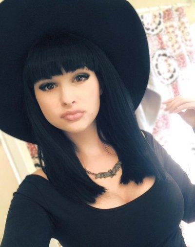 Alright.. why is this man prettier than me?