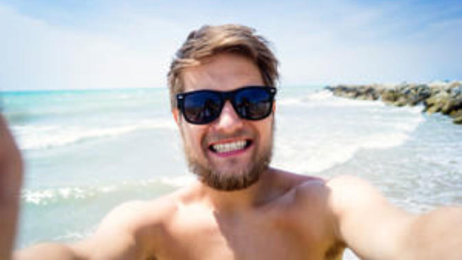 What does it mean when a guy sends you a selfie?