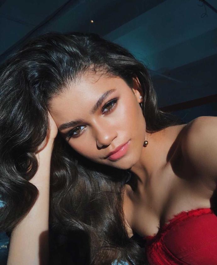 who is the prettiest to come out of the Disney machine??