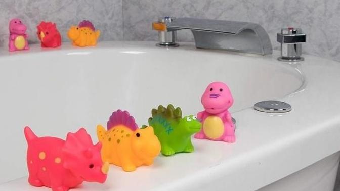 How many bathtub toys are you allowed to have in a Relationship?