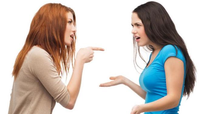 Strong independent woman vs submissive obedient girl - which one do you want and why?