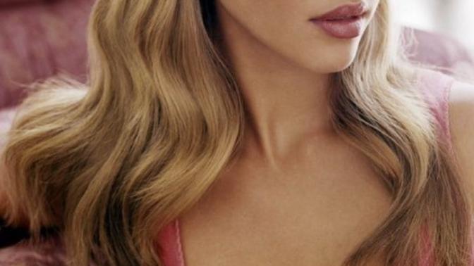 Which hair colour do you like better - blonde or brunette?