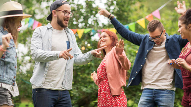 Do people who don't use social media have better lives?