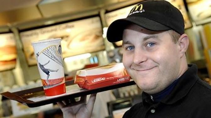 Should a guy bother dating if he’s over 30 and still making minimum wage?