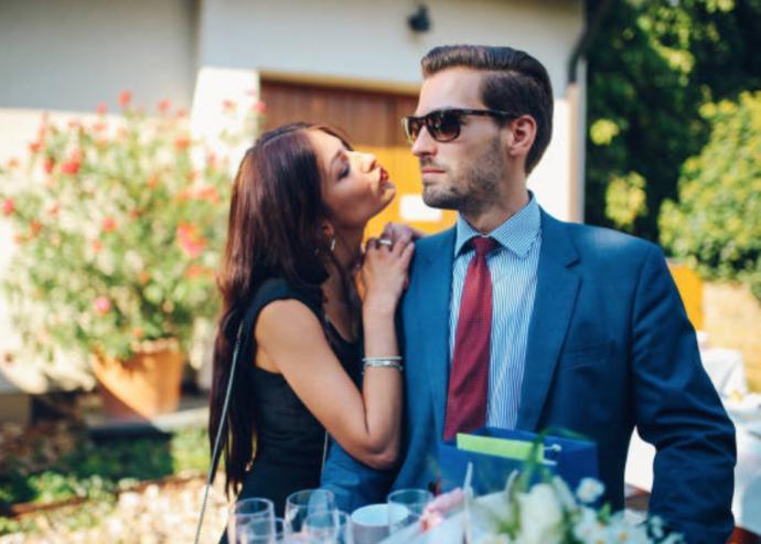 Is it wrong to only want to date rich men?