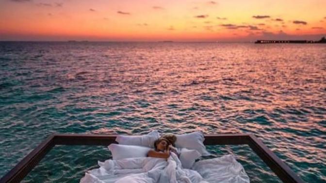 Would you sleep on this bed in the Maldives?