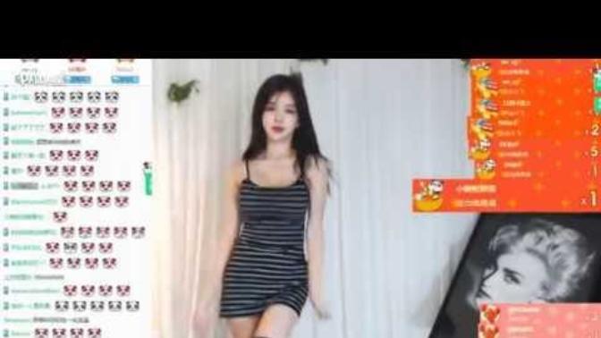 So I know this dancing Korean girl's secret now. She's not anorexic. She just eats right and dances her ass off. What do you think?