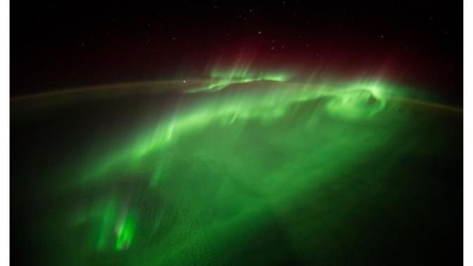 Who else wants to see the Auroras?