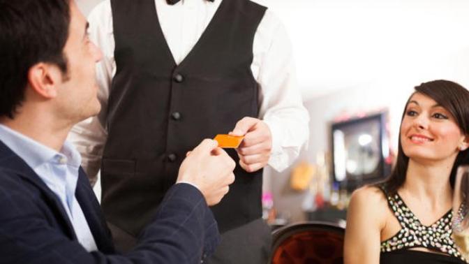 Guys, Should men always pay?