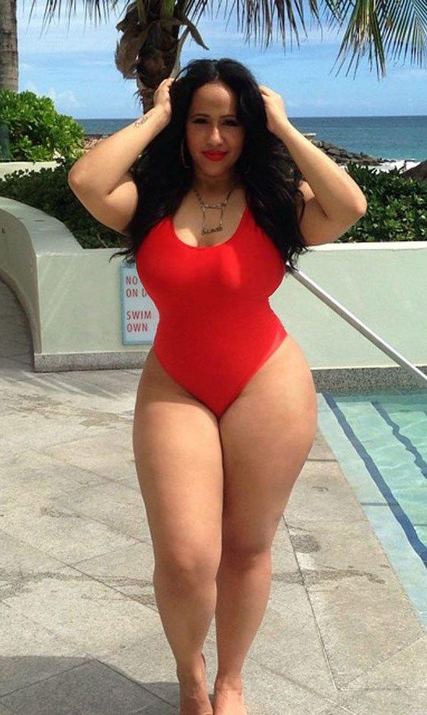 A question for guys, how do you define curvy?