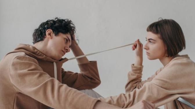 What are the main causes for commitment issues?