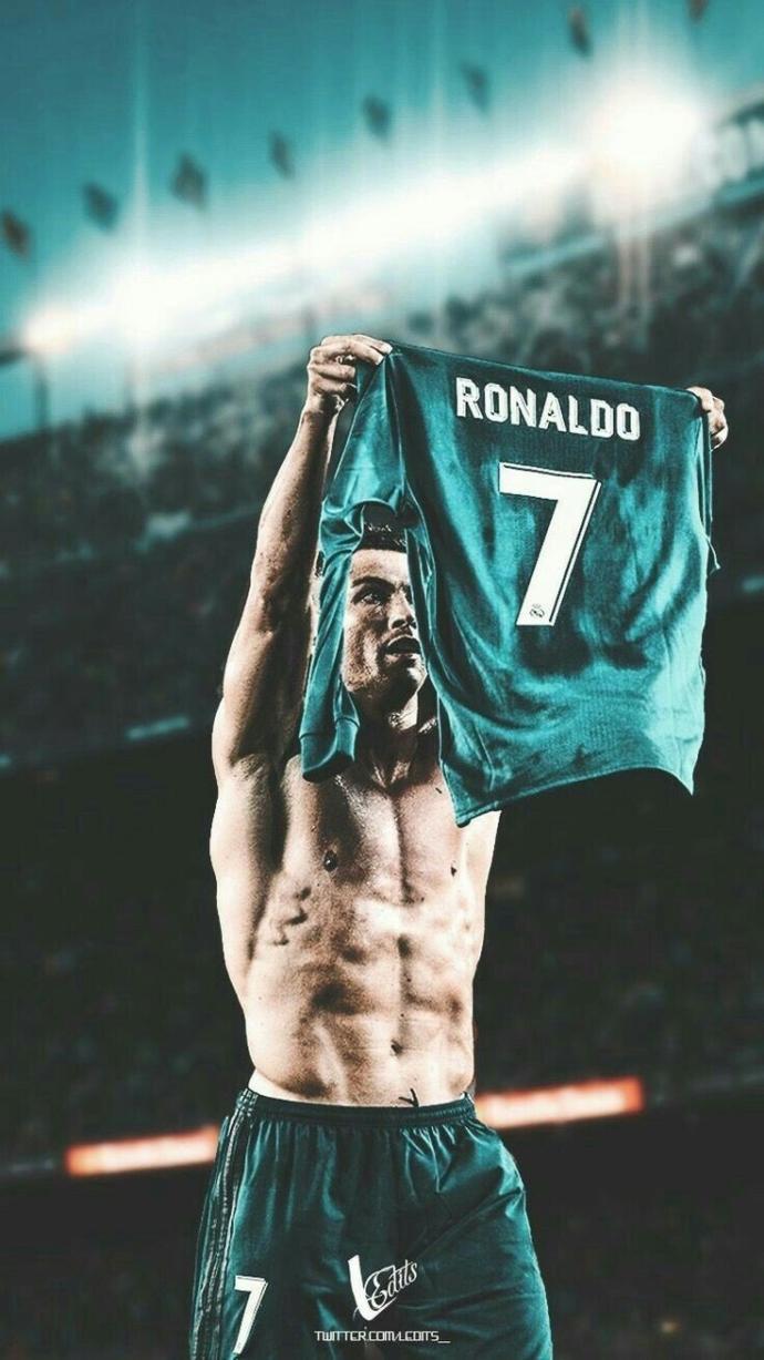 My fav question.. Messi or Ronaldo 😂💯 . Not a comparison.. but I just wanna know who is fav for all?