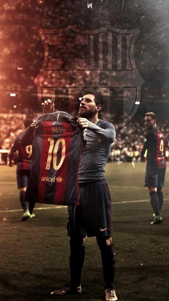 My fav question.. Messi or Ronaldo 😂💯 . Not a comparison.. but I just wanna know who is fav for all?
