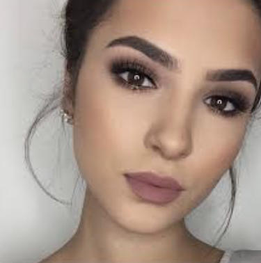 Is it true that guys prefer more natural makeup looks on woman?
