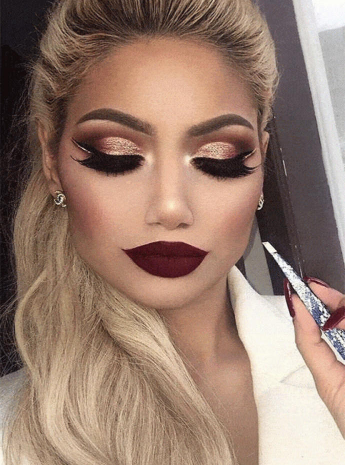 Is it true that guys prefer more natural makeup looks on woman?