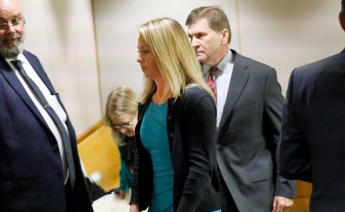 Do you think Amber Guyger has an obsession with Cardigans?