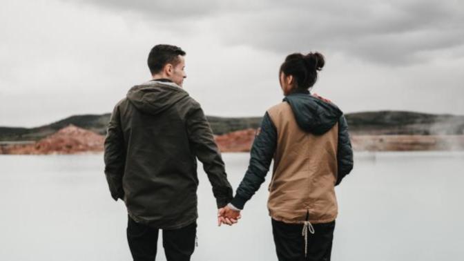 Can you be in a serious relationship with someone and not believe in marriage?