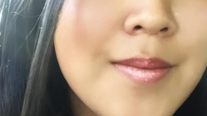 Does not wearing makeup make a political statement (it should not)?