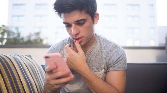 How do you feel when someone leaves you on read, on social media?
