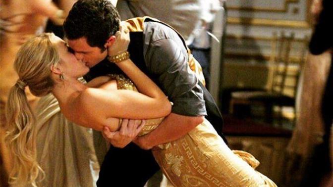 If you are with an exceptionally handsome guy or beautiful girl, do you get a thrill to show them off in public, and feel special to be with them?