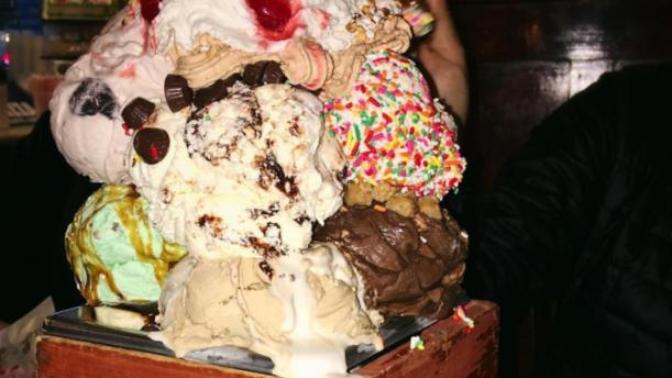 You have one hour to finish this ice cream concoction, could you do it? Or would you need friends?