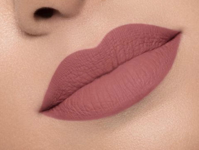 Which lipstick shade is most attractive on a woman?