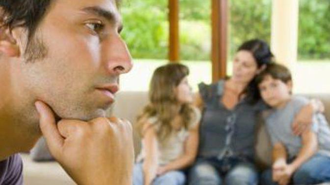My boyfriend lives with his Ex girlfriend. What do I do?
