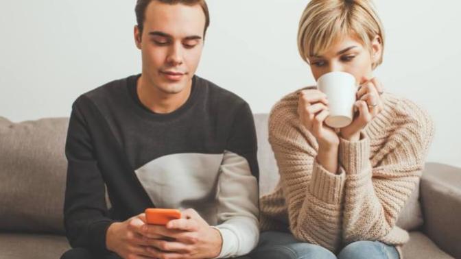 My boyfriend never posts me on his social media. Does this mean anything? What should I do? My boyfriend never posts me on his social media. Does this mean anything? What should I do?