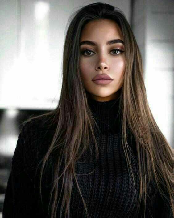 Nude or bright lipsticks? What do you prefer??