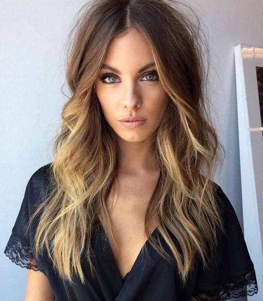 Guys, what is best first date hairstyle for a girl?