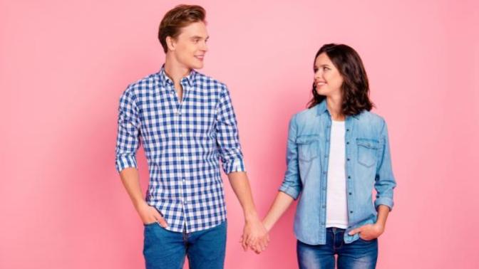 Men, what’s a good first-date outfit for women? Women, what’s a good first-date outfit for men?