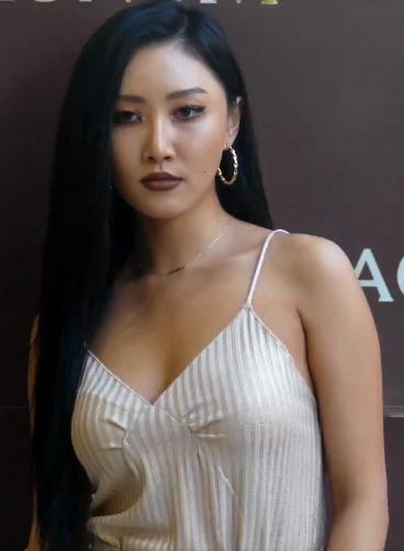 Whos the prettiest member of Mamamoo?