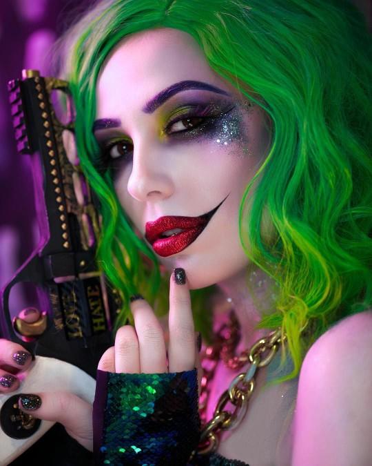 Remembering jokers laughing gas, would anyone want a joker inspired makeover :) ?