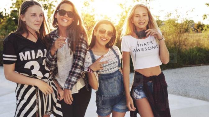Why do girls constantly go everywhere in groups? Why do girls constantly go everywhere in groups?