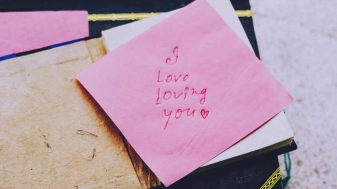 Love letters: cliché or still a thing?