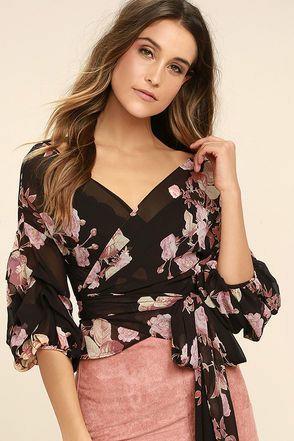 What fashion options with floral print look the most interesting??