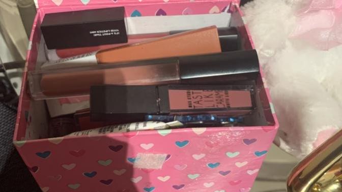 Am I a lipstick crackhead/ addict/hoarder😂? In other words do I have a lipstick problem?