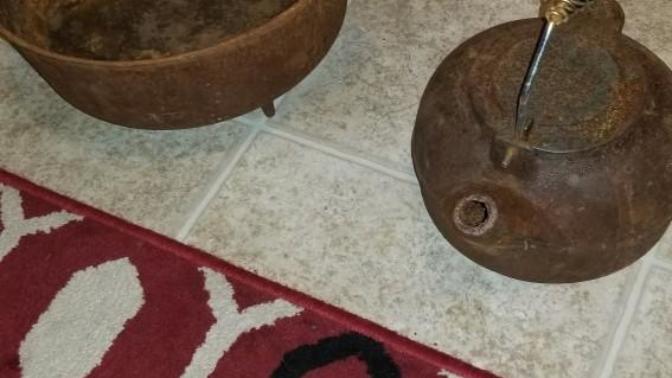 Cast ironware: does the vinegar soak really work?