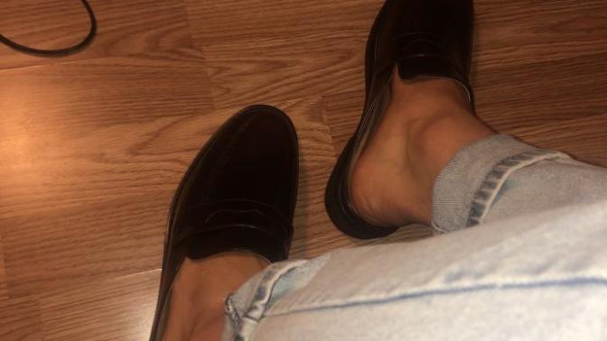 Can Men Wear Mules in Public?