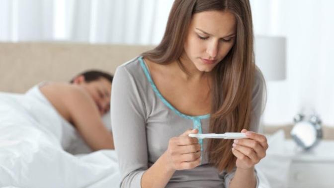 19 and pregnant, 1st year university: What do I do?