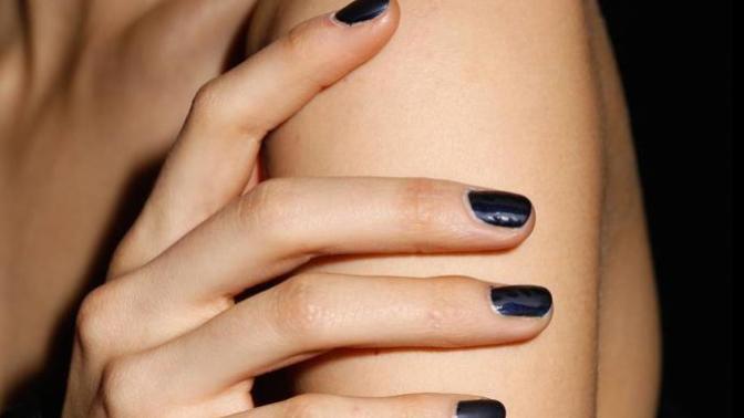 How Long Does It Take Before Your Nail Polish Wears Off?