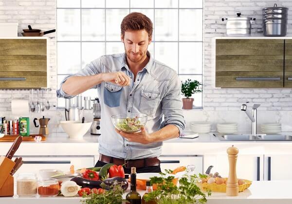 Did you know that today was NATIONAL MEN MAKE DINNER DAY?